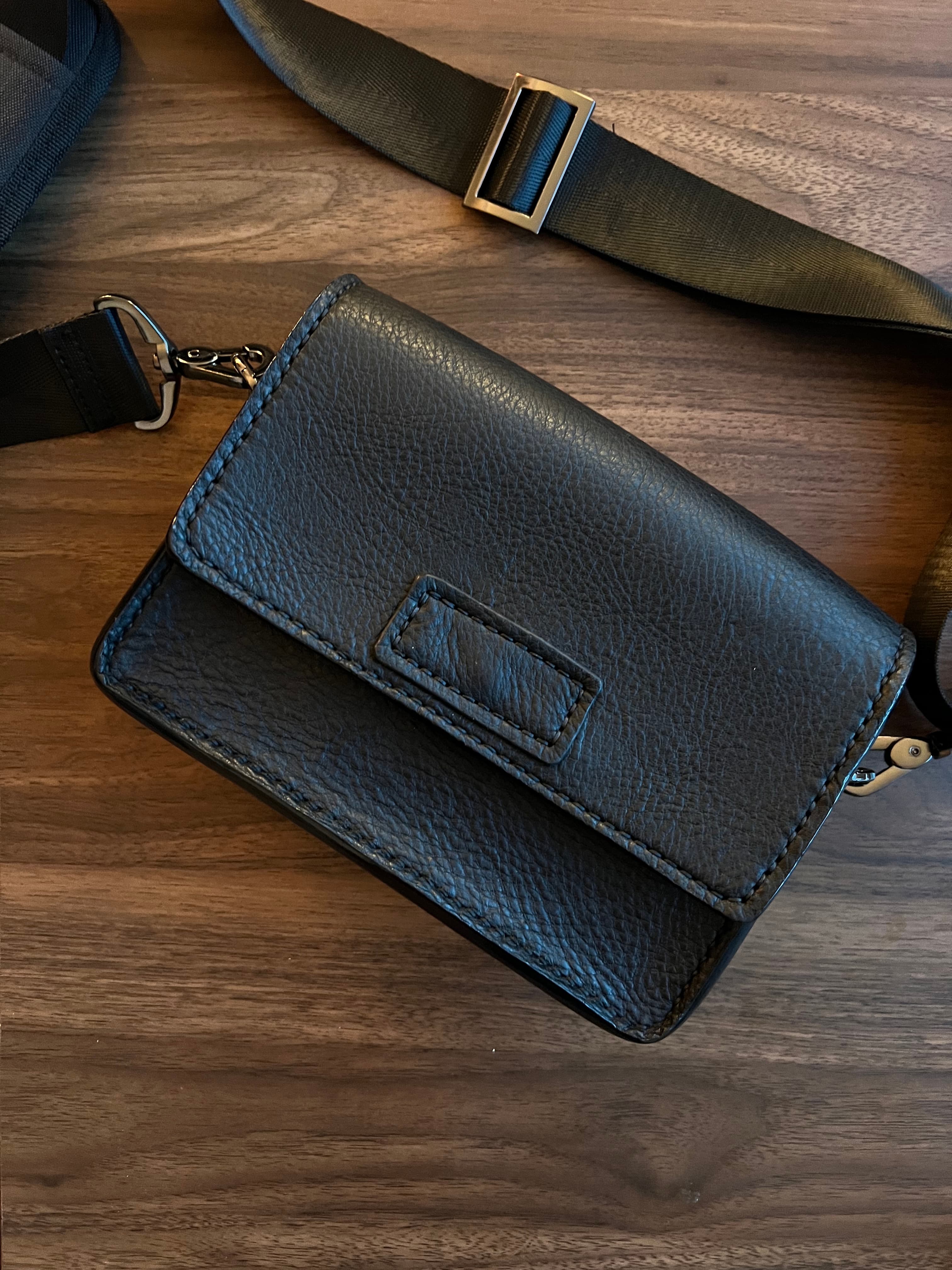The Shoulder Bag
